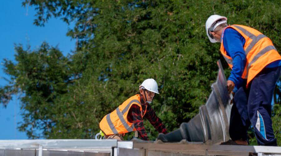 Professional gutter cleaning in Mooringsport, LA